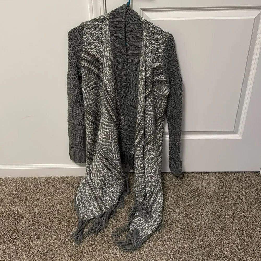 American Eagle Cardigan